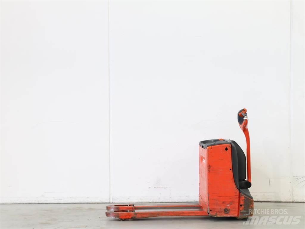 Linde T16/1152 Pedestrian stacker