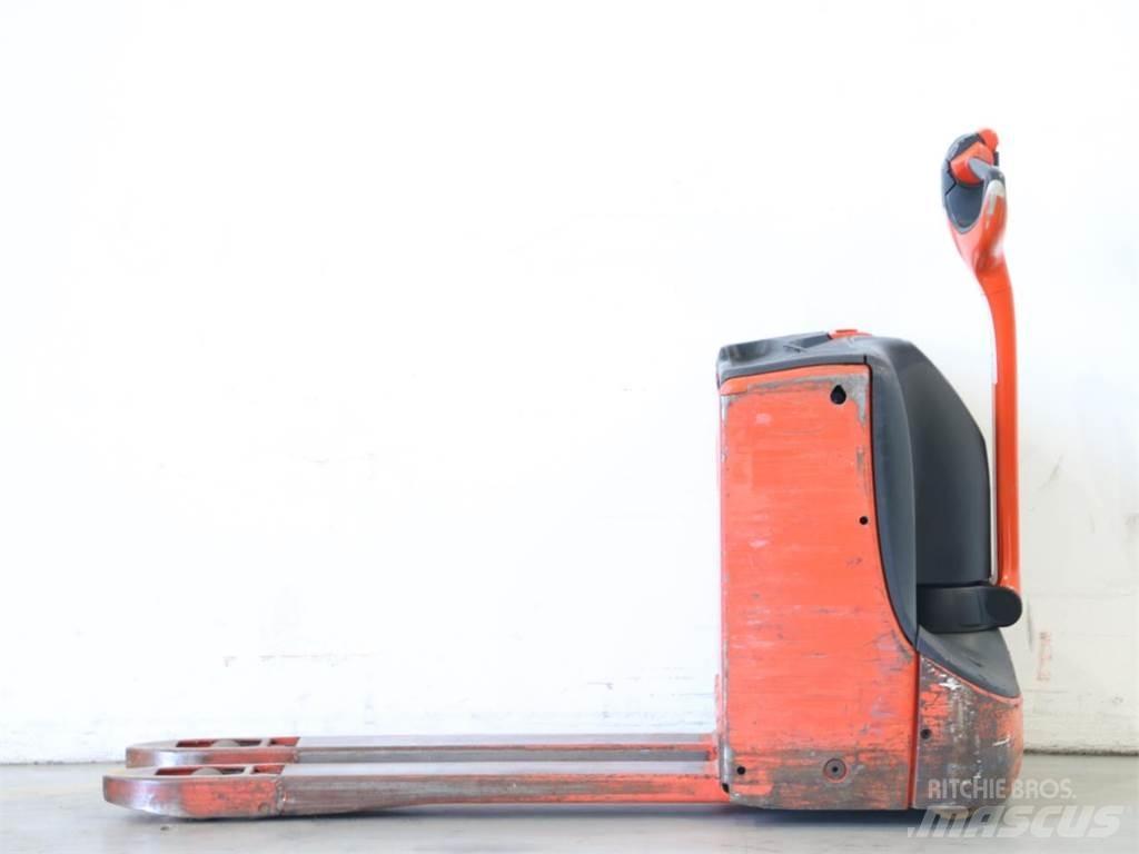 Linde T16/1152-00 Pedestrian stacker