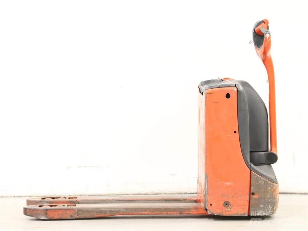 Linde T16/1152-00 Pedestrian stacker