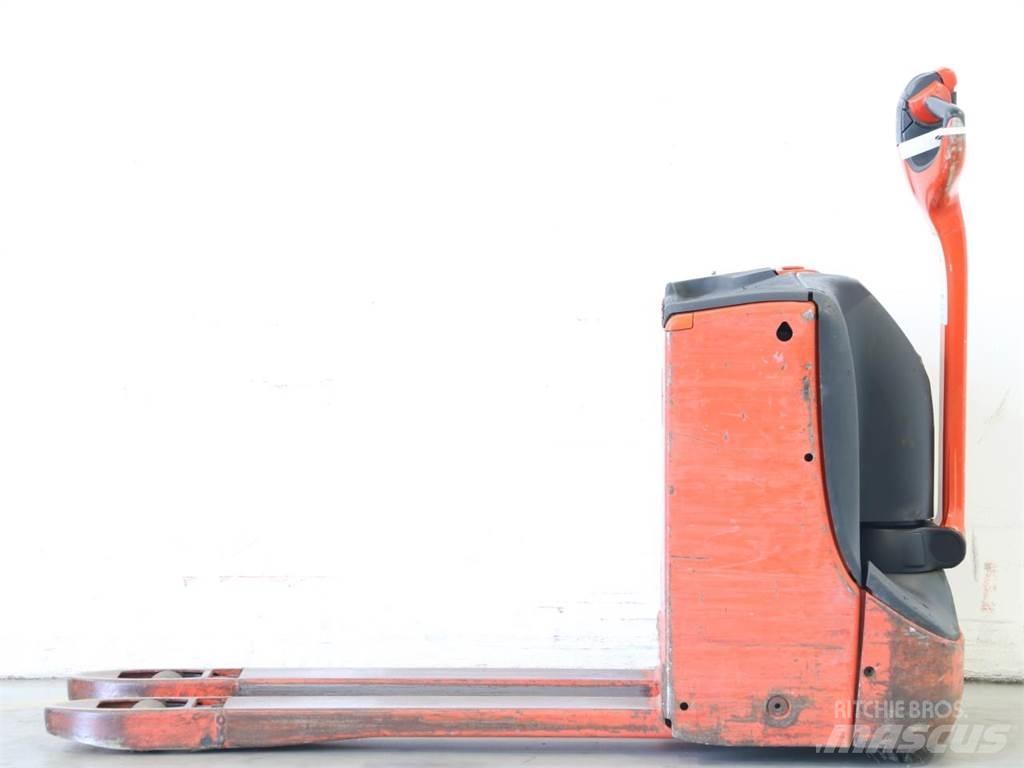 Linde T16/1152-00 Pedestrian stacker