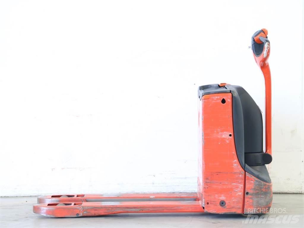 Linde T16/1152-02 Pedestrian stacker