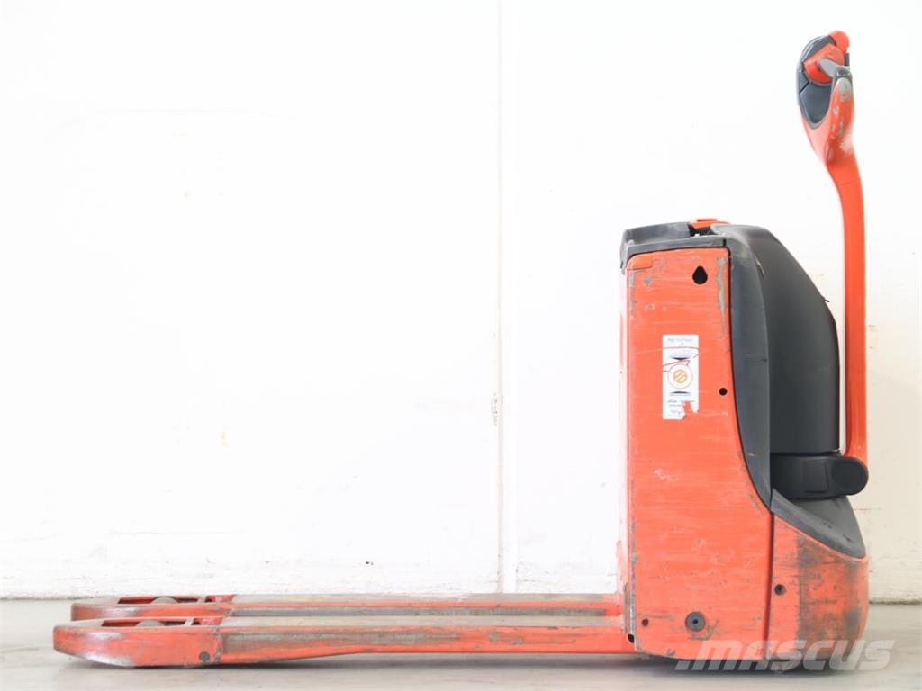 Linde T16/1152-02 Pedestrian stacker