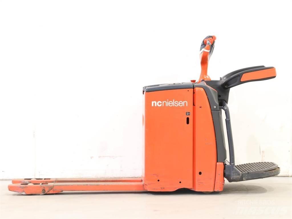 Linde T20AP/1153-02 Pedestrian stacker