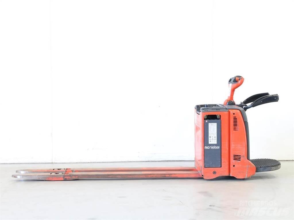 Linde T20AP/131 Pedestrian stacker