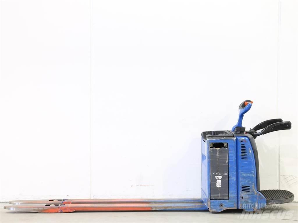 Linde T20AP/131 Pedestrian stacker