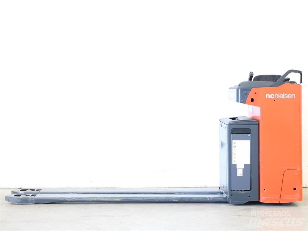 Linde T20R/1154 Pedestrian stacker