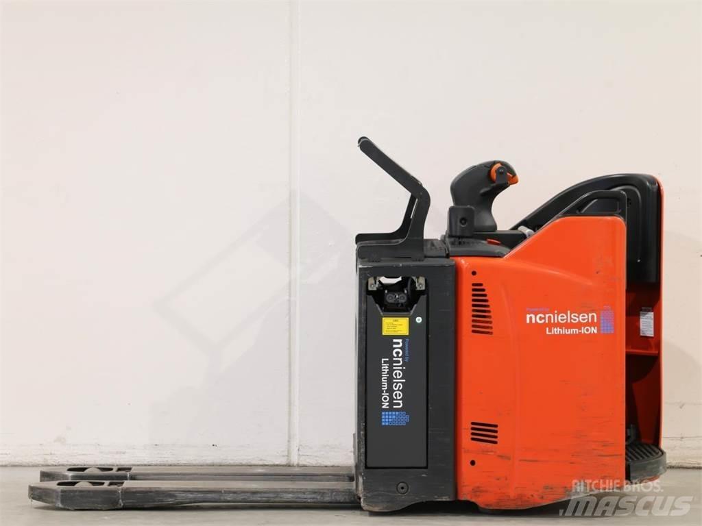 Linde T20SP/131 Pedestrian stacker