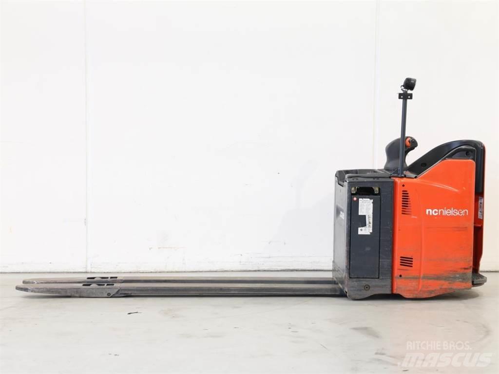 Linde T20SP/131-07 Pedestrian stacker