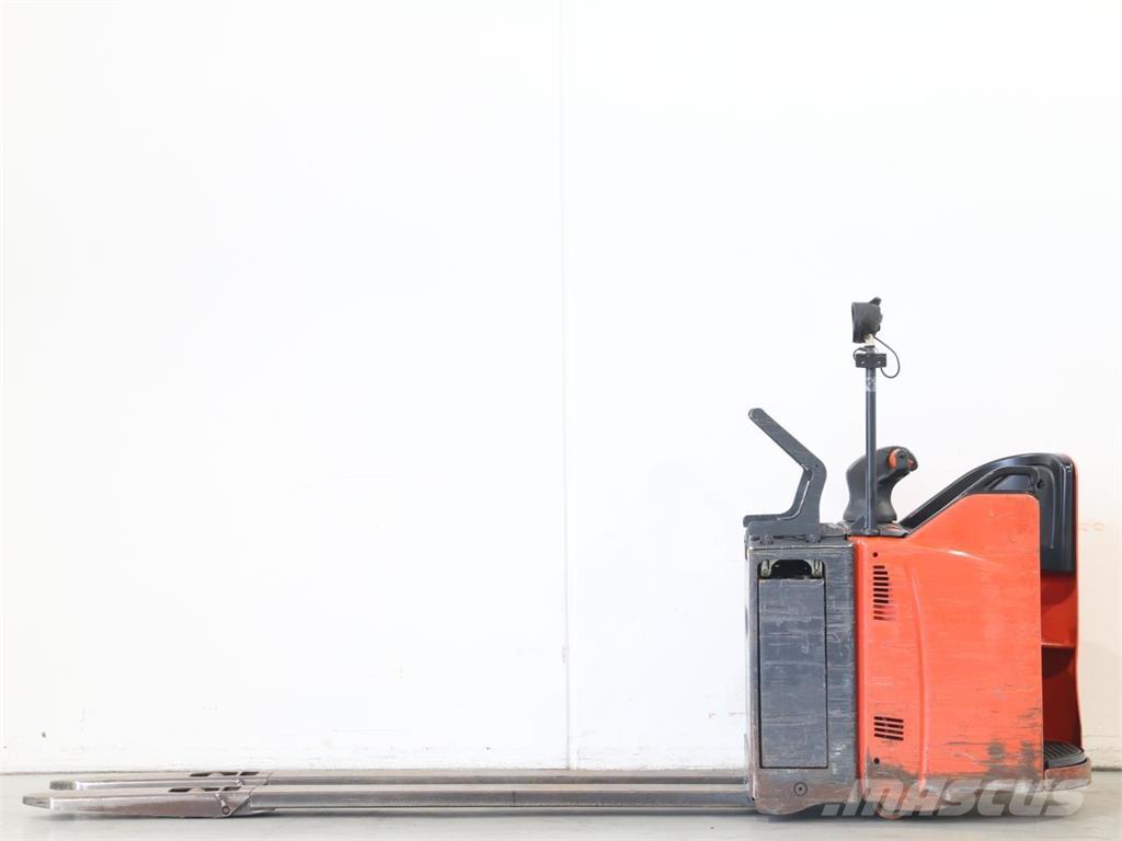 Linde T20SP/131-08 Pedestrian stacker