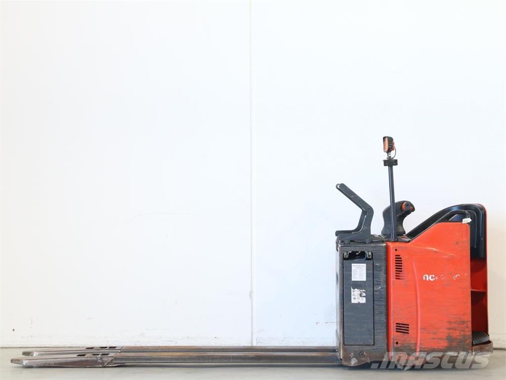 Linde T20SP/131-08 Pedestrian stacker