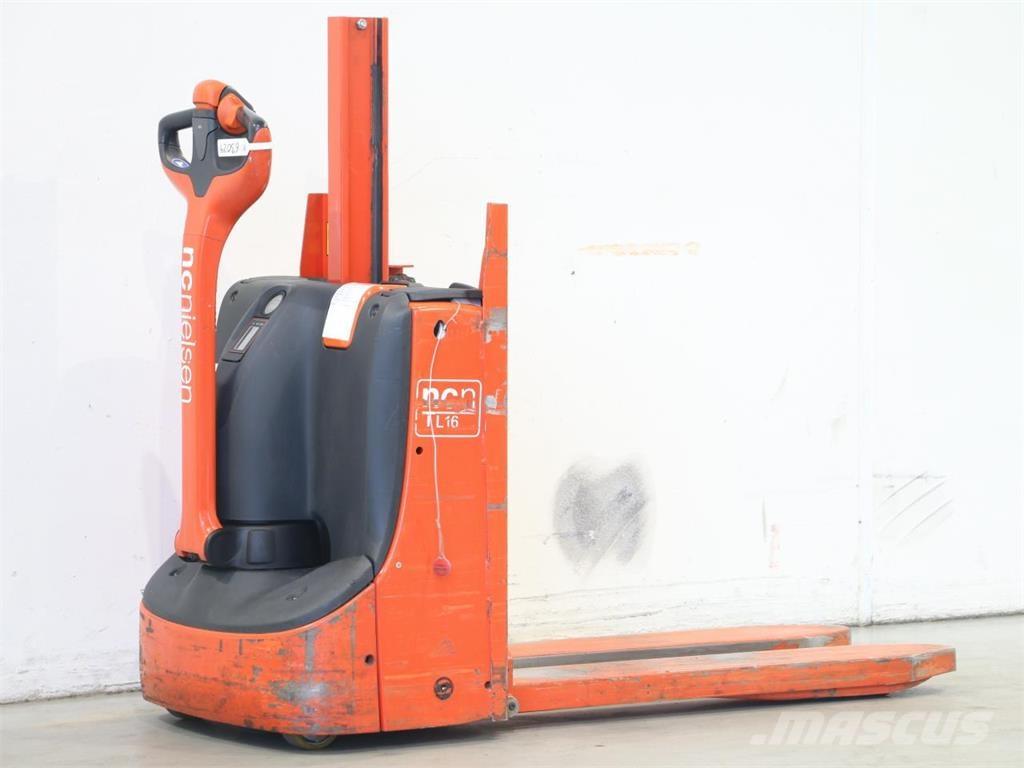 NCN TL16/1152-00 Pedestrian stacker