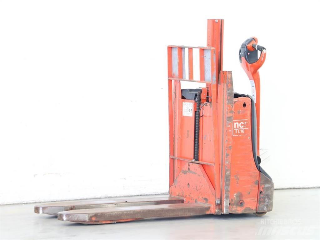NCN TL16/1152-00 Pedestrian stacker