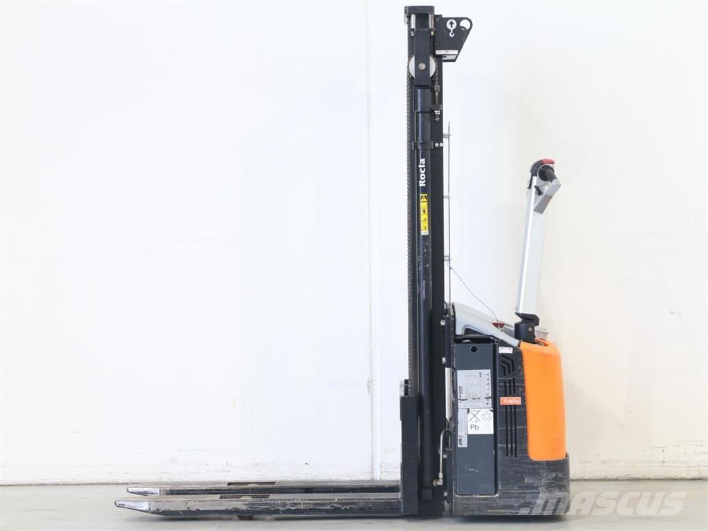 Rocla SW12AC Pedestrian stacker