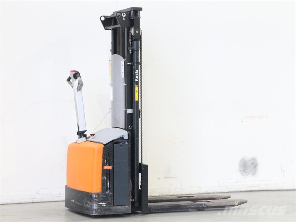 Rocla SW12AC Pedestrian stacker