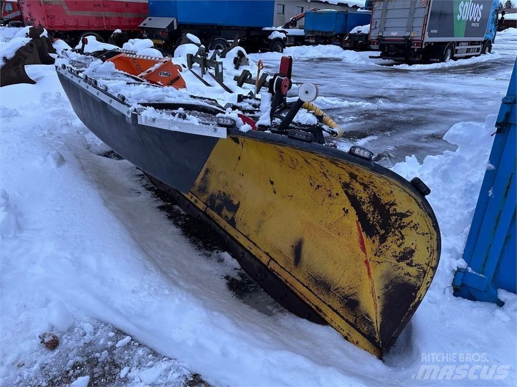 Ajax 3000 HJX Snow blades and plows