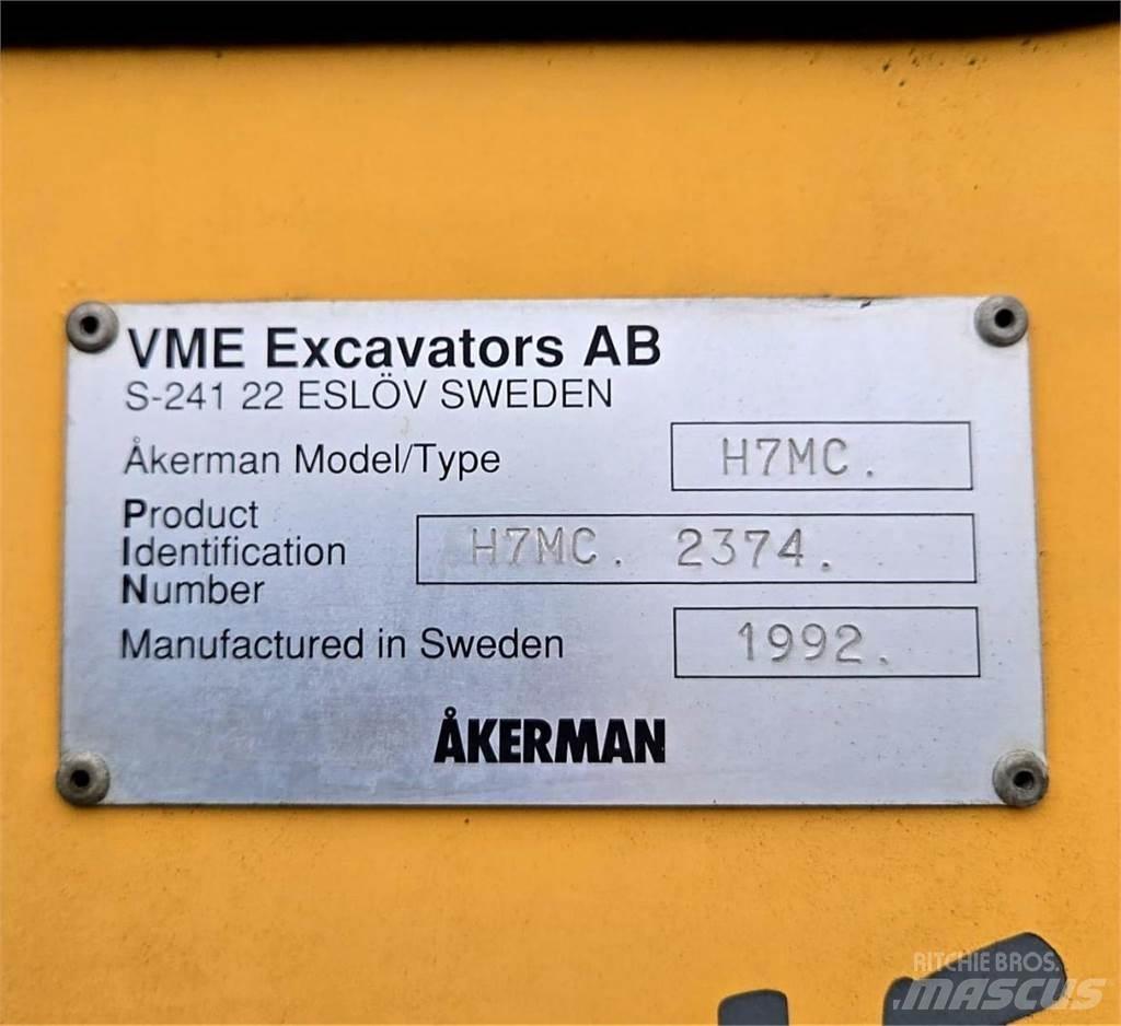 Åkerman H7MCE Wheeled excavators