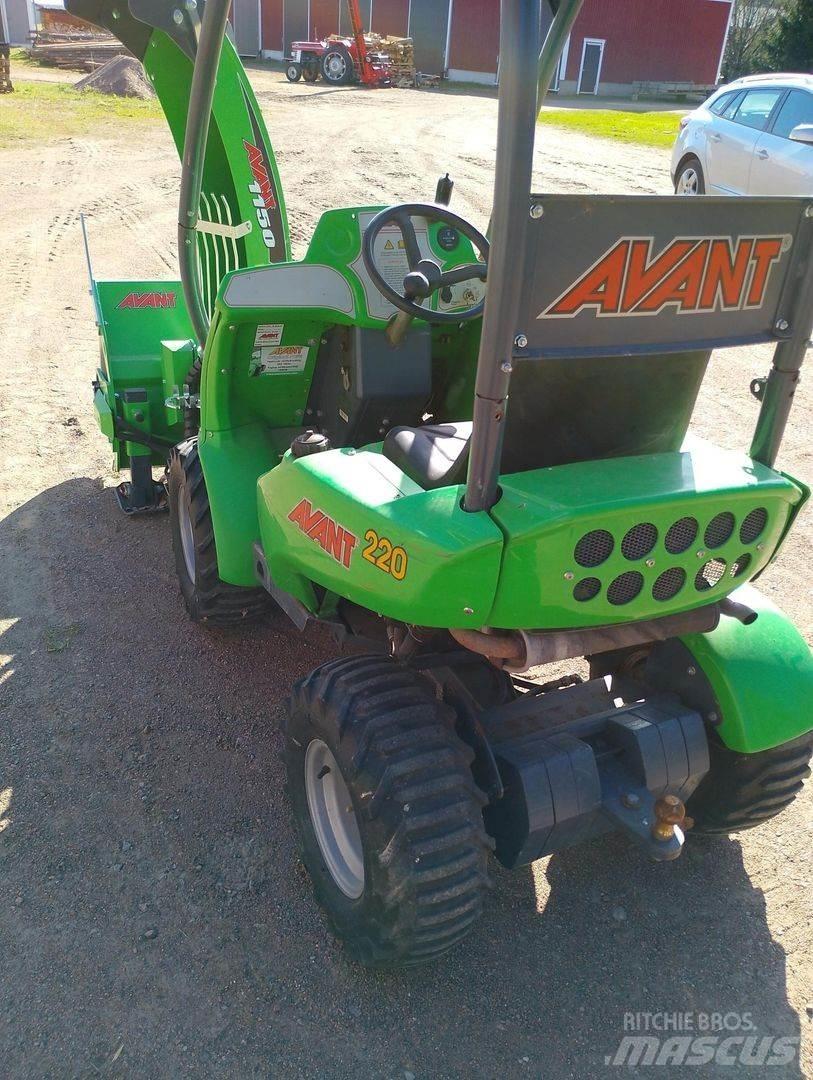 Avant 220 Other groundscare machines