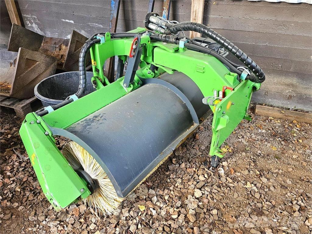 Avant Avoharja Brushes