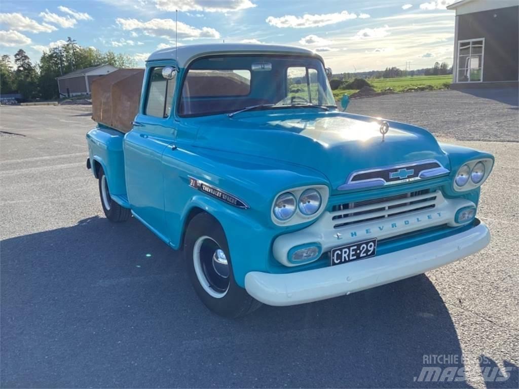 Chevrolet Apace Panel vans