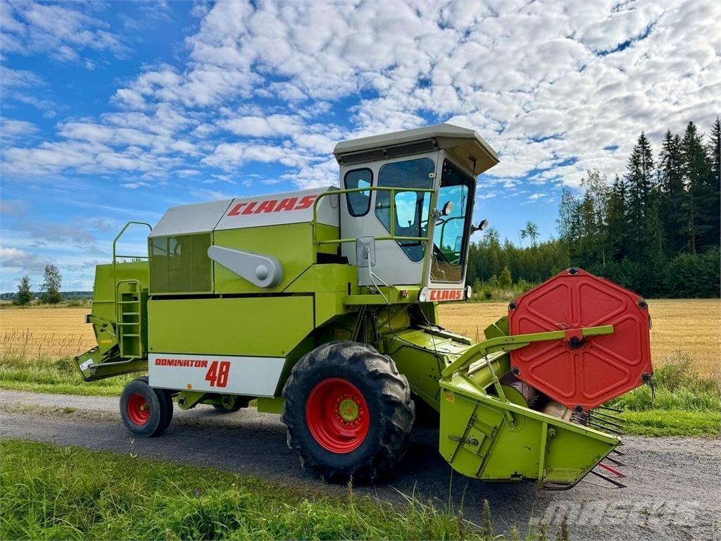 CLAAS 48 Combine harvesters