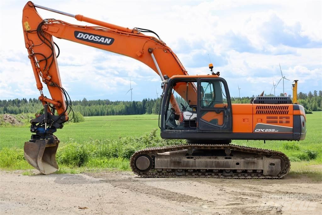 Doosan DX255 LC - 3 Crawler excavators