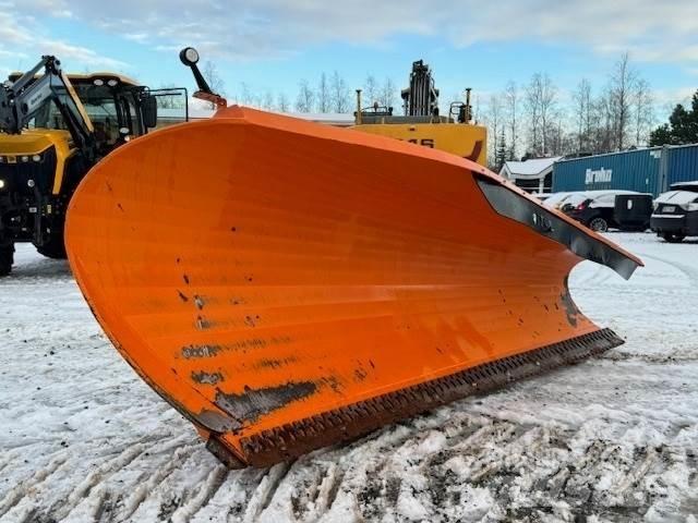 FMG AA300 Snow blades and plows