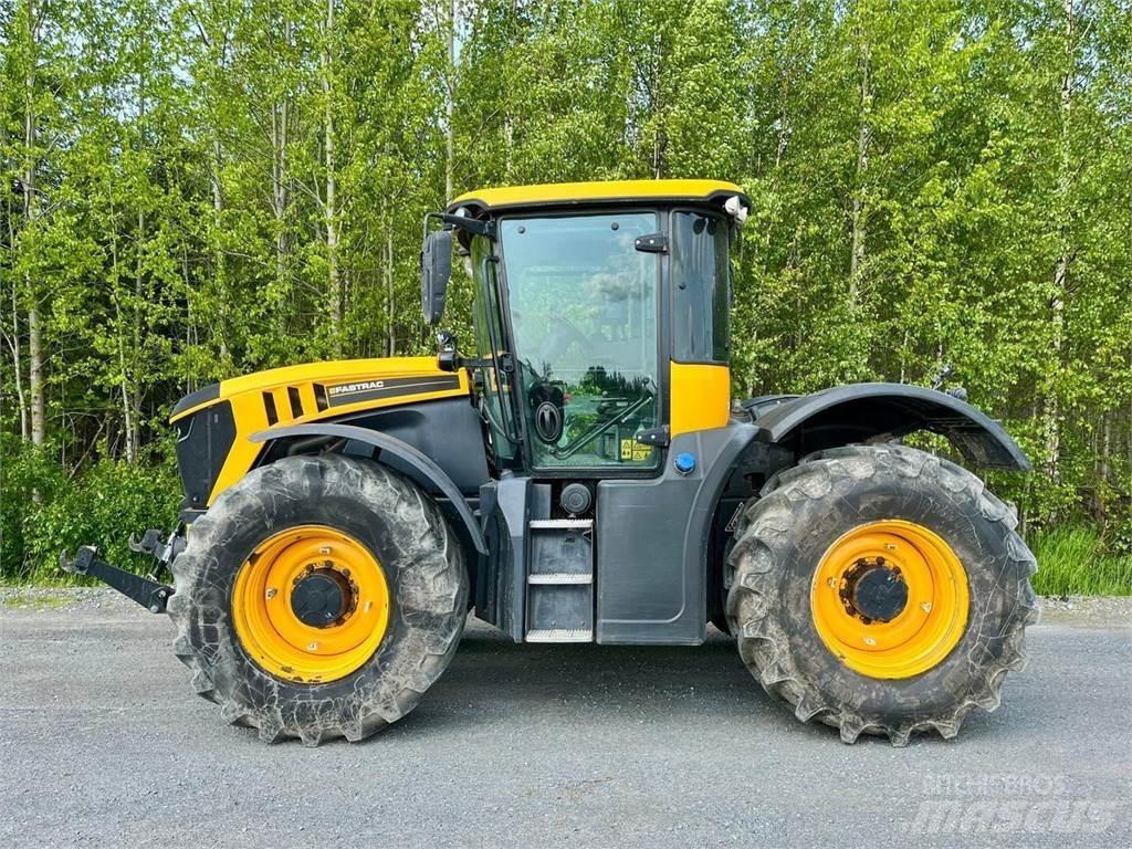 JCB Fastrack 4220 Tractors