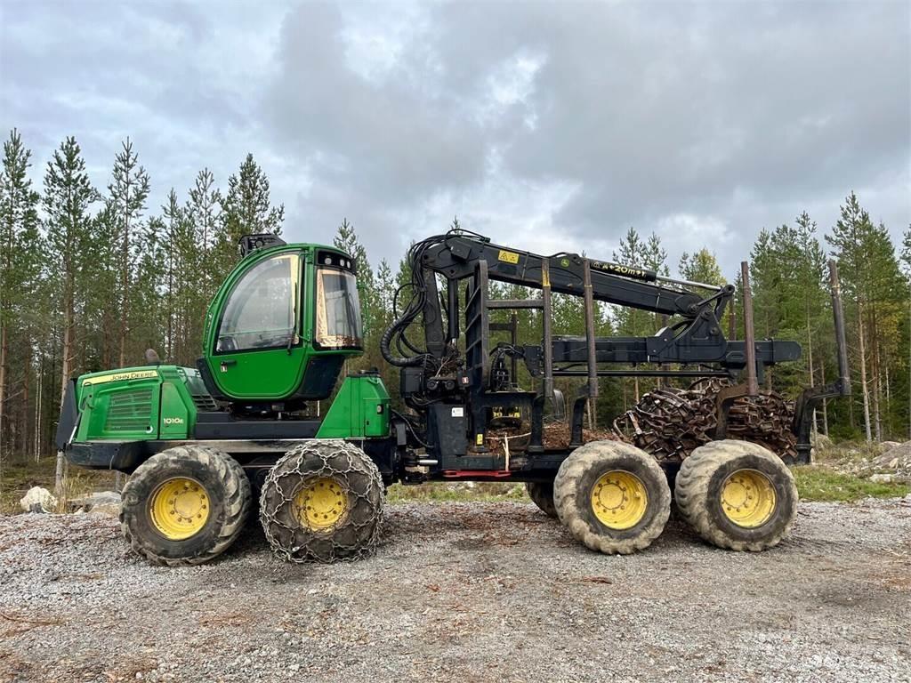 John Deere 1010E Forwarders