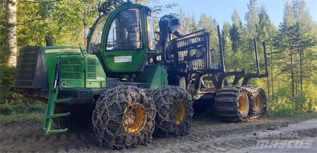 John Deere 1510 E Forwarders