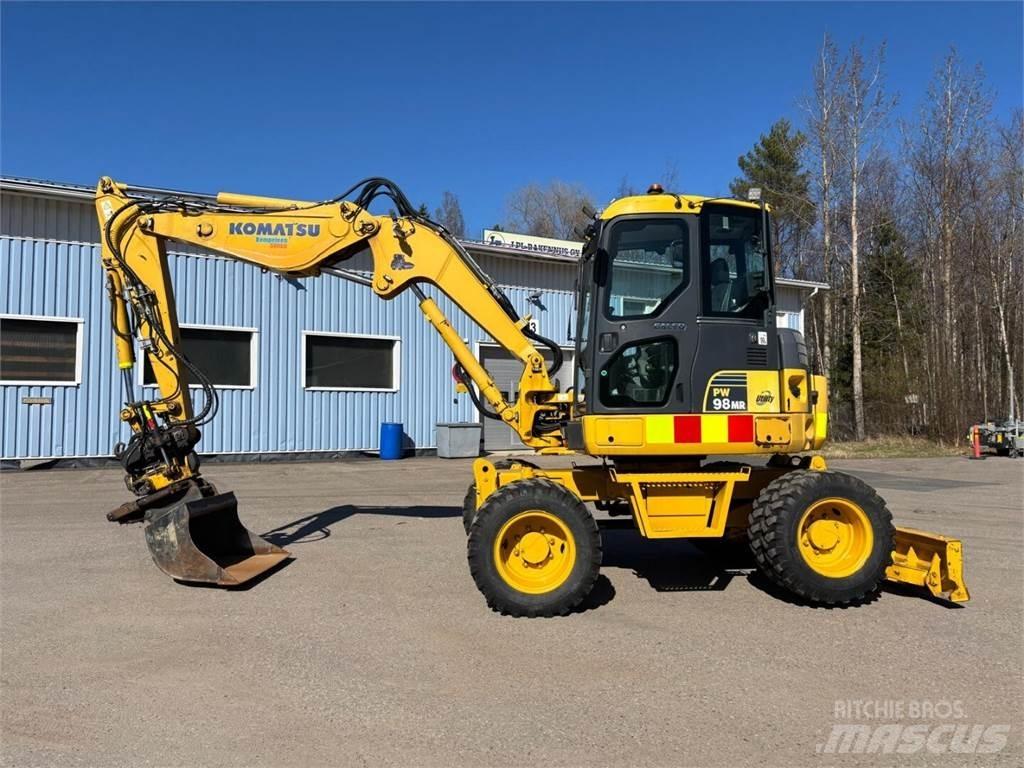 Komatsu PW 98MR-6 Wheeled excavators
