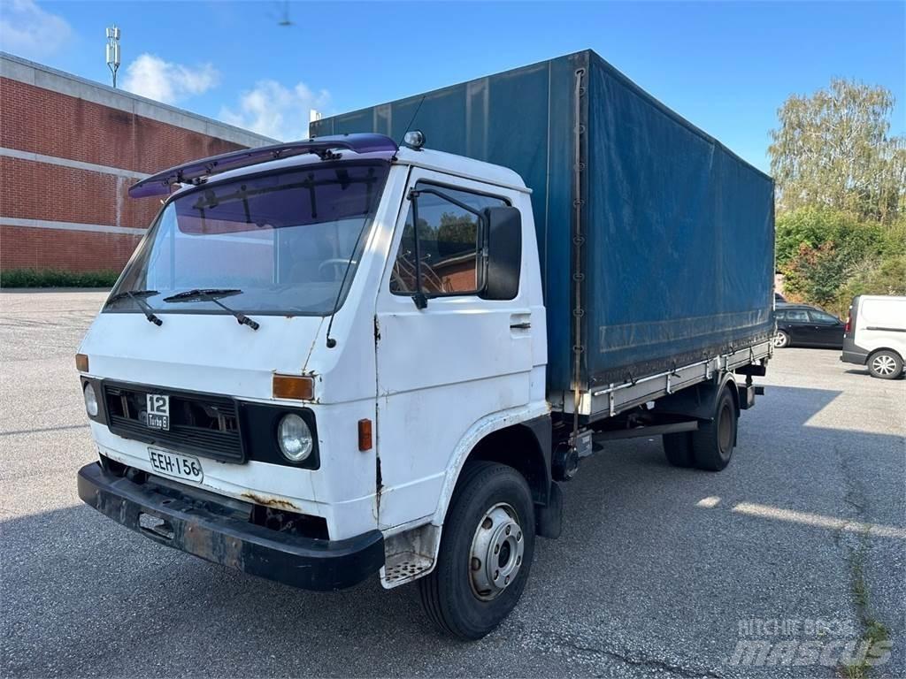 MAN Vw 9.136 Curtain sider trucks