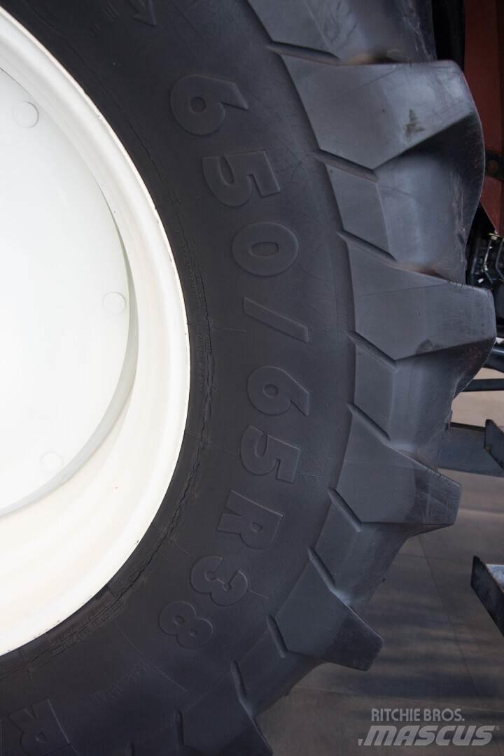 New Holland M135 Tractors