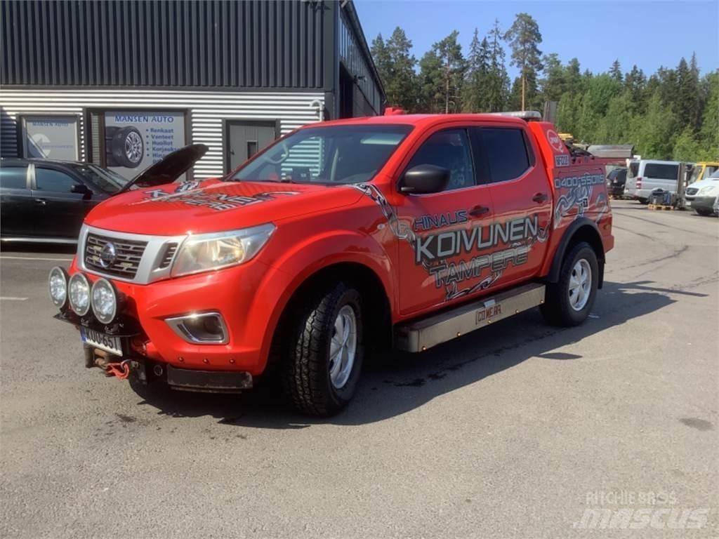 Nissan Navara 4X4 Car carrier