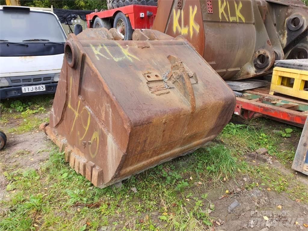  NTP40 Kynsikauha Buckets