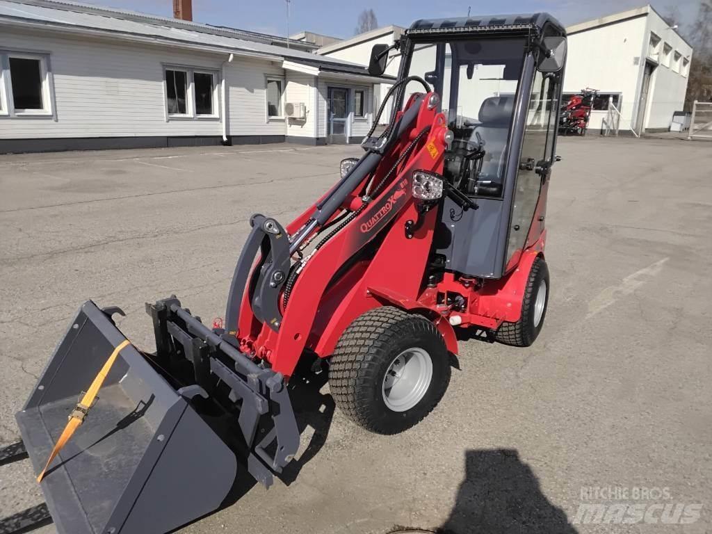 QuattroX QX-810 Mini loaders