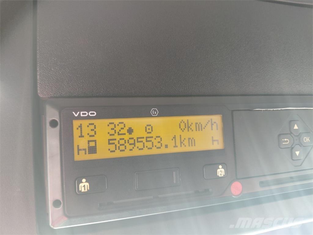 Sisu CM16M 8x4 Tipper trucks