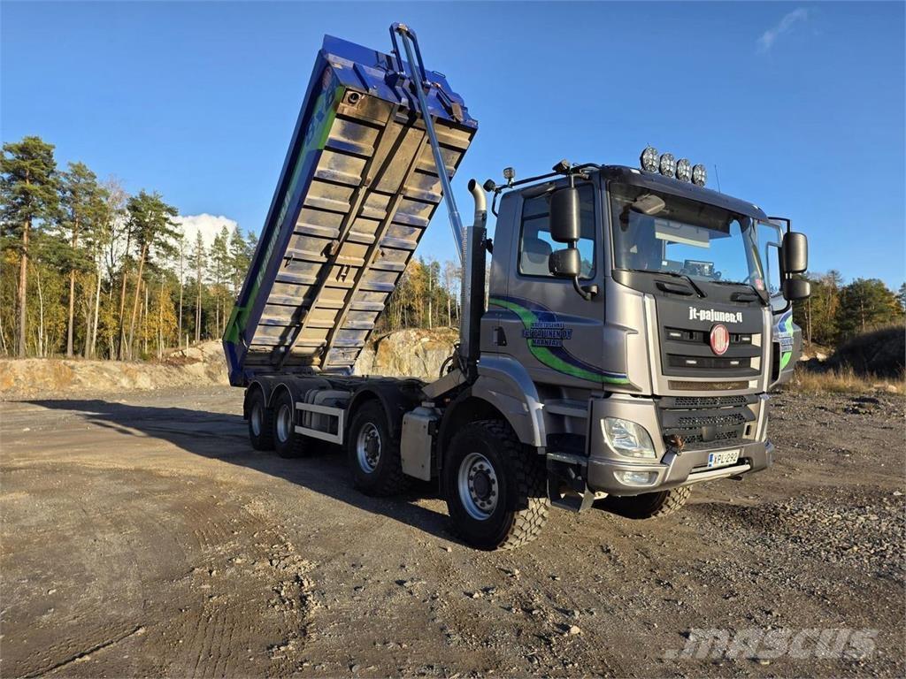 Tatra Phoenix Tractors