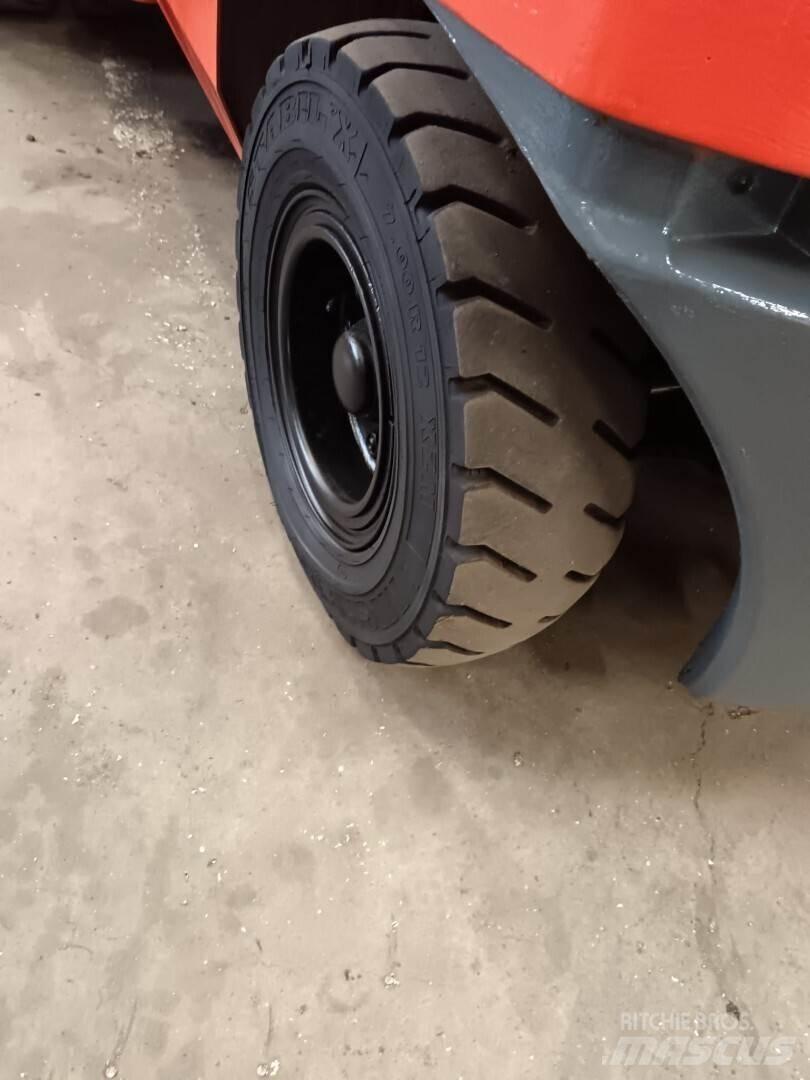 Toyota 02-7FD45 Diesel trucks