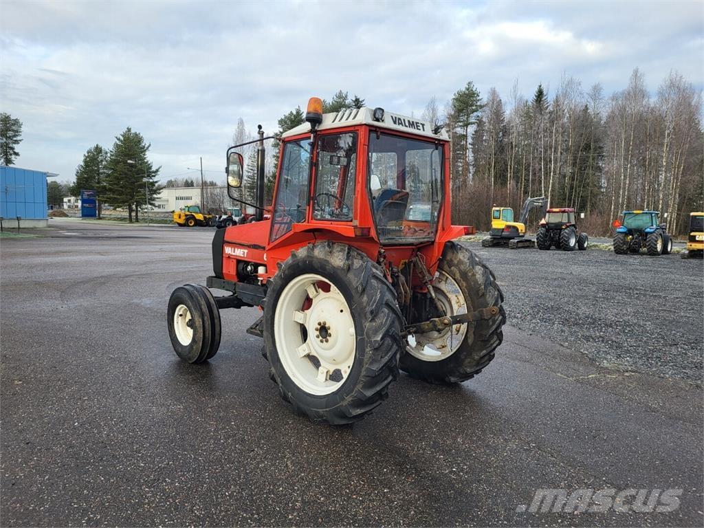 Valmet 604 Tractors