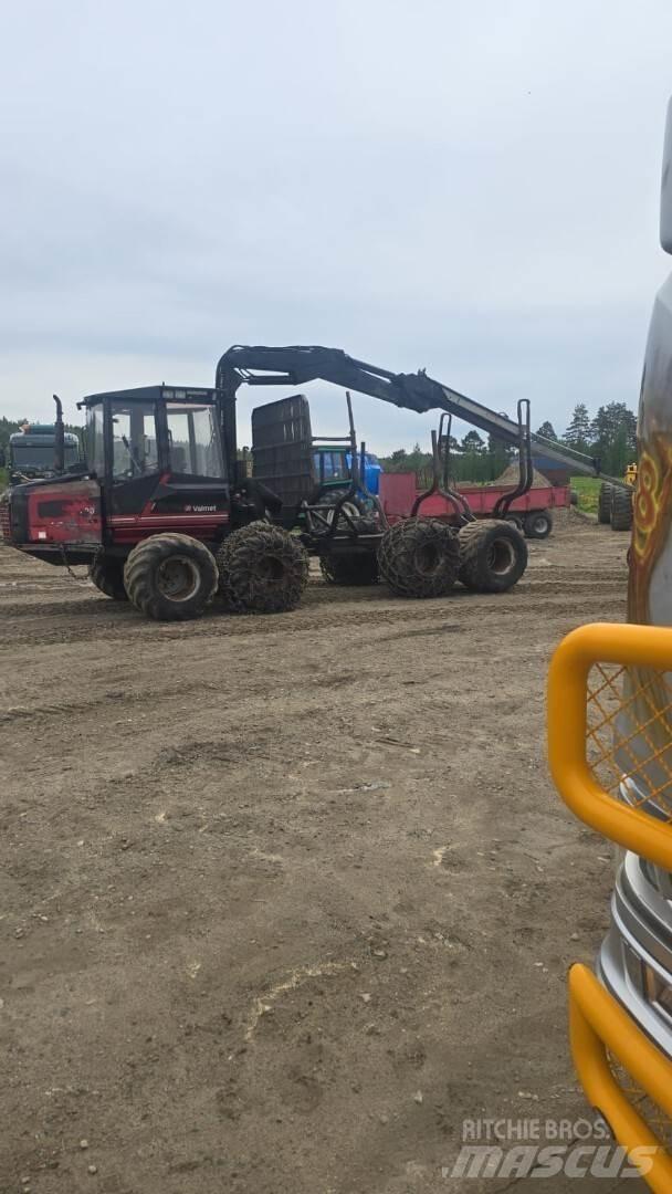 Valmet 820 Forwarders