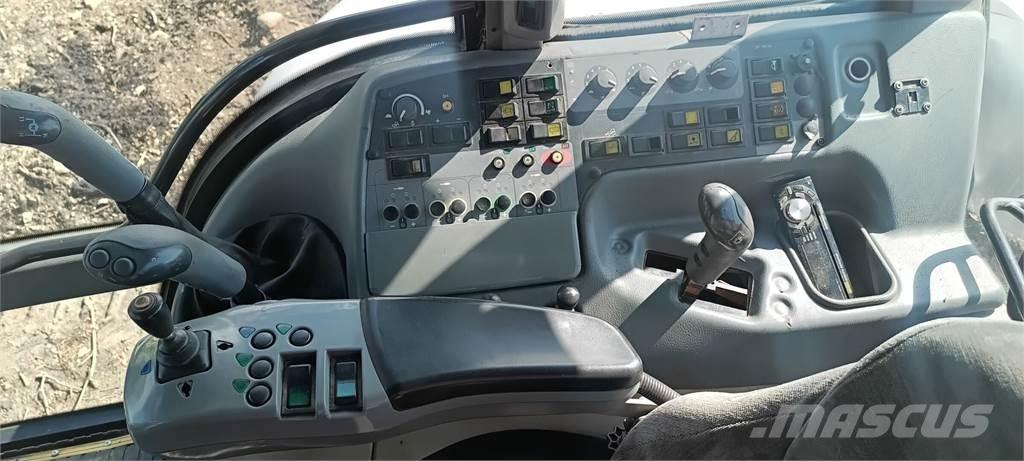 Valtra T 180 Tractors