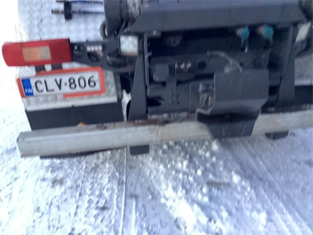 Volvo 460 Hook lift trucks