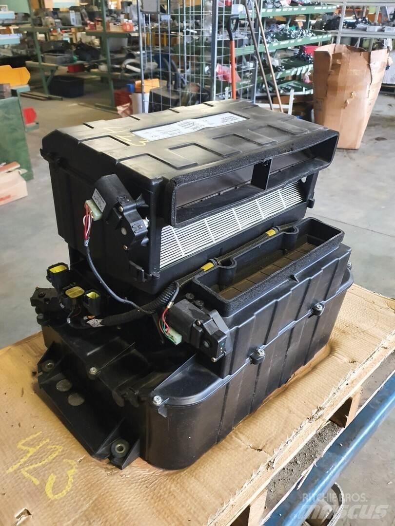 Volvo EC250D Other components