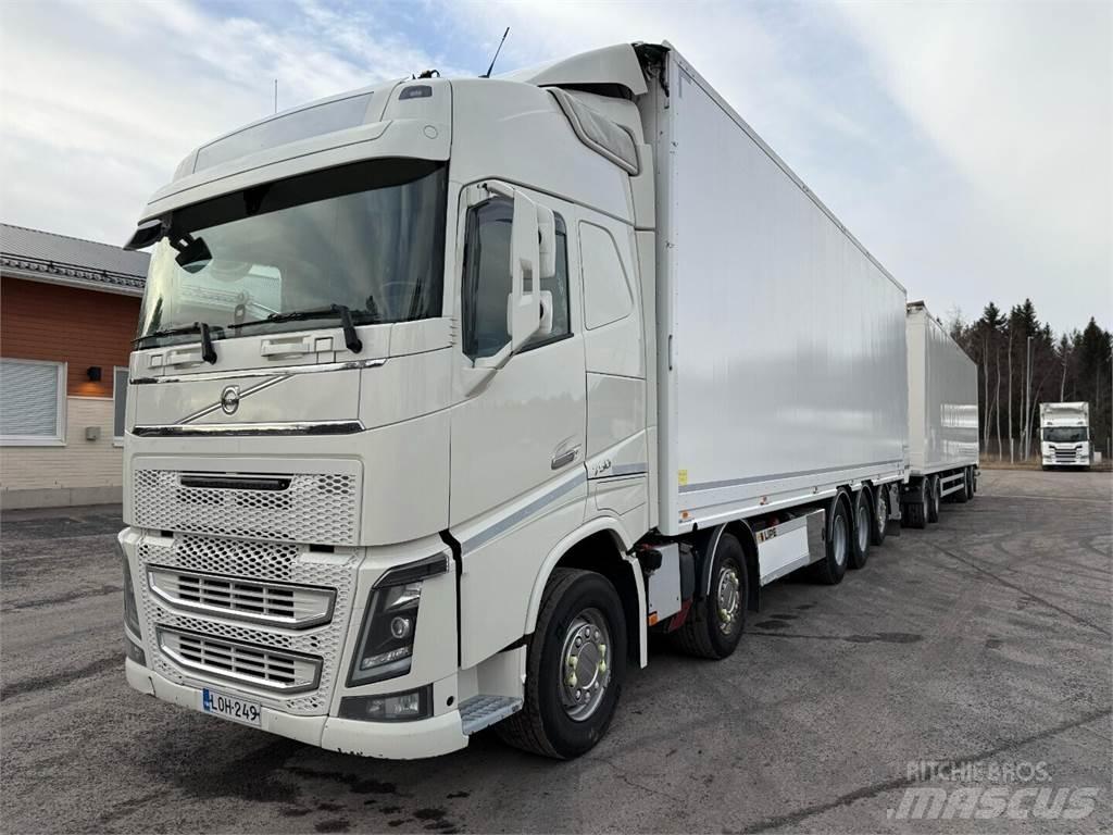 Volvo FH16 Wood chip trucks