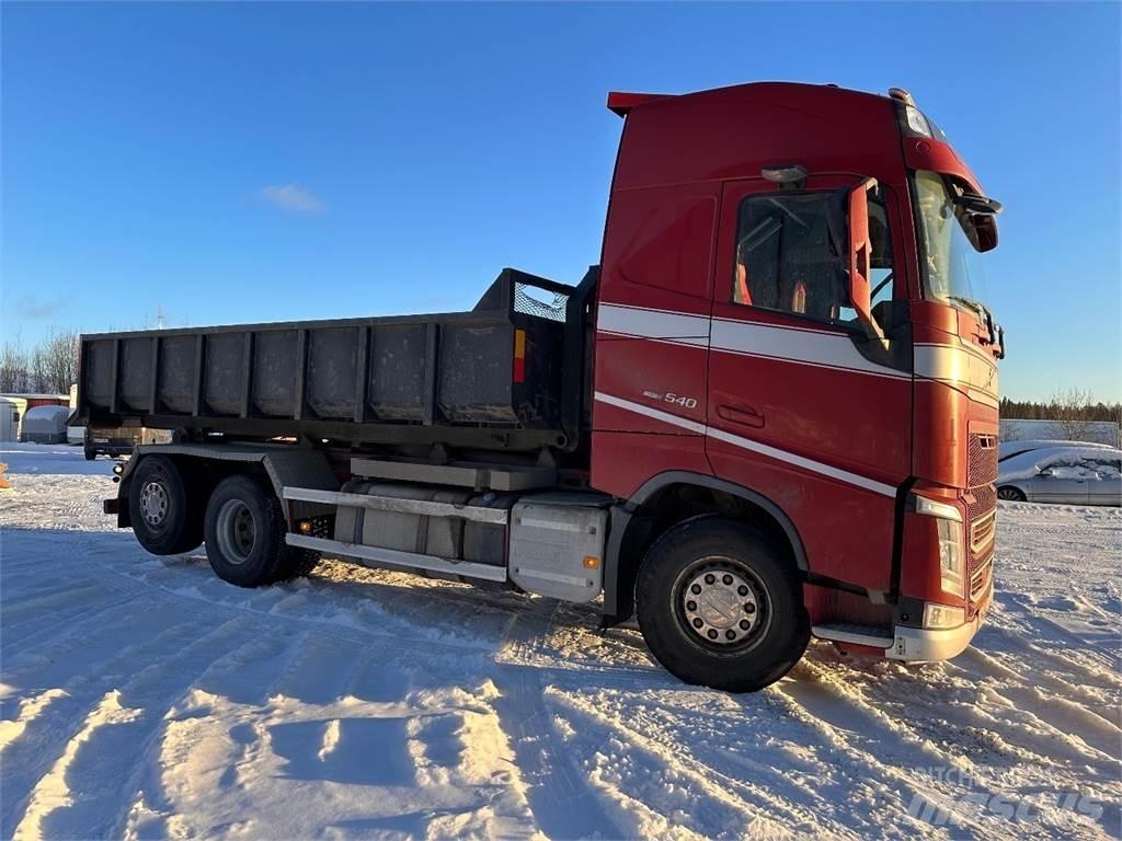Volvo FH540 Hook lift trucks
