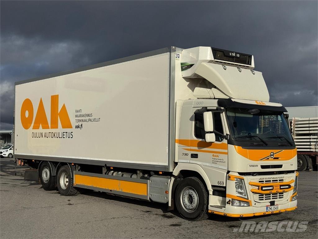 Volvo FM330 6x2 Temperature controlled trucks