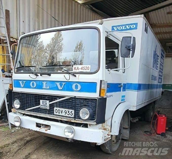 Volvo huoltoauto Box trucks