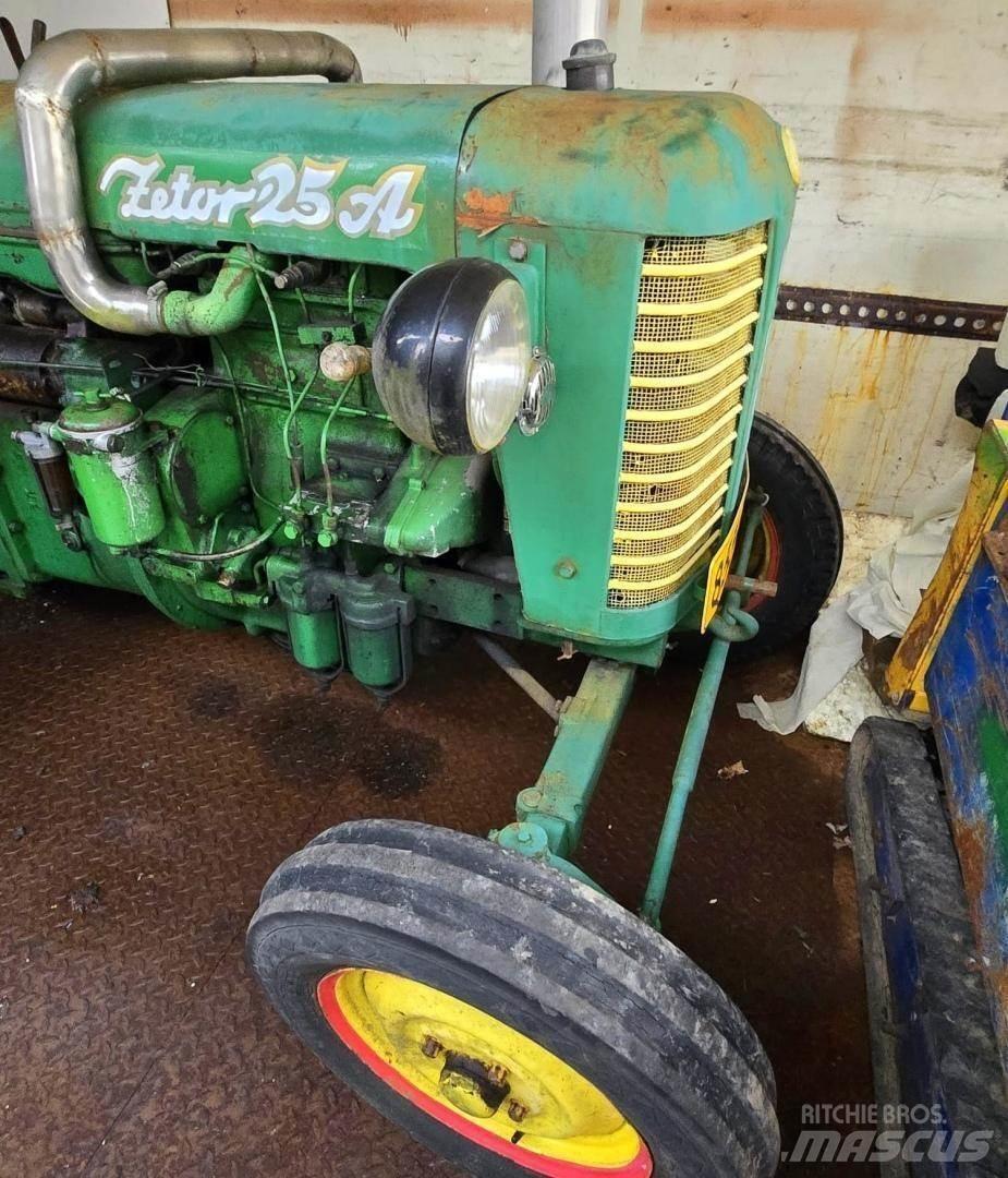 Zetor 25 A Tractors