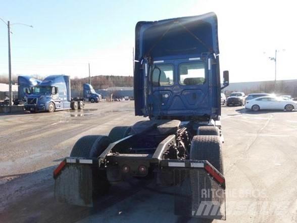 Freightliner CASCADIA 116 Prime Movers