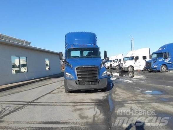 Freightliner CASCADIA 116 Prime Movers